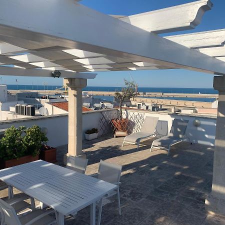 PALAZZO DEI GESUITI APPARTAMENTO con TERRAZZA PRIVATA Monopoli Esterno foto