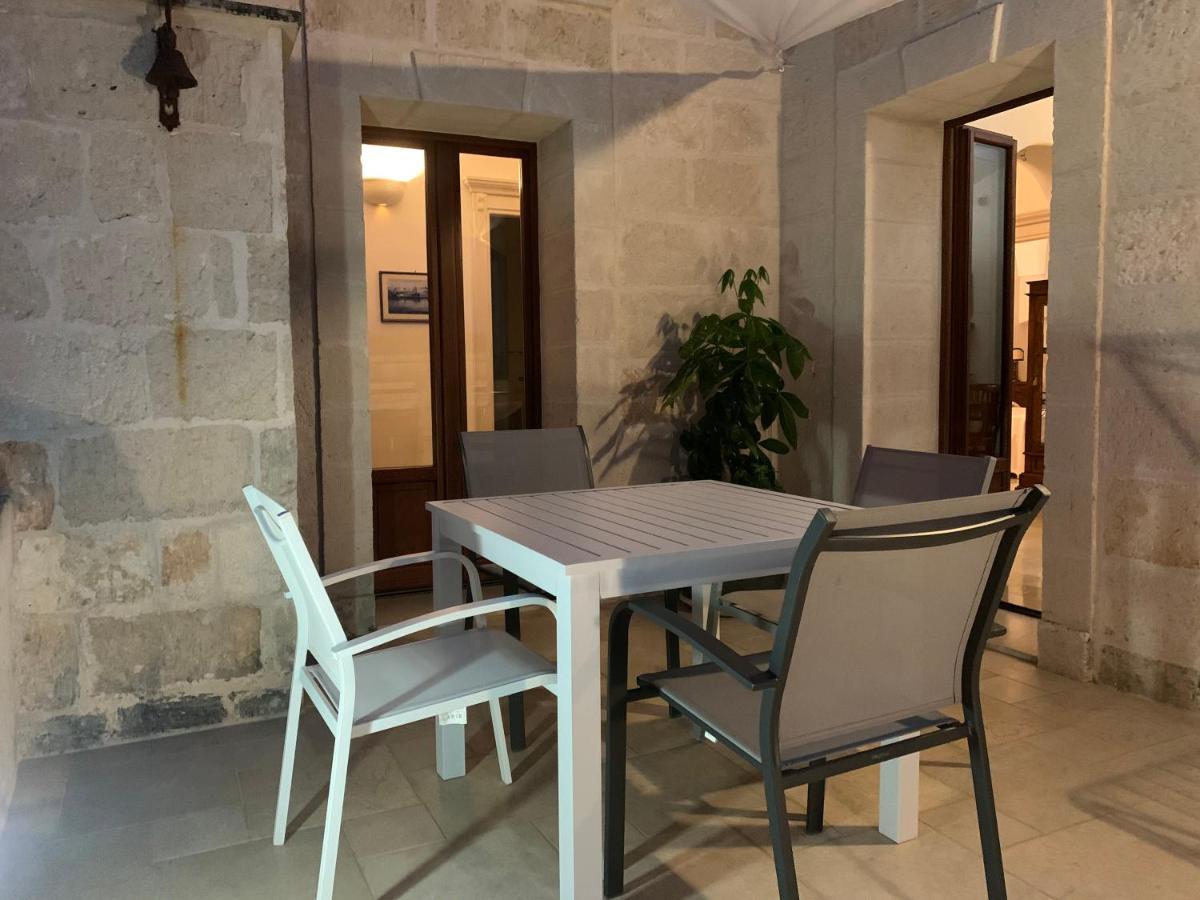 PALAZZO DEI GESUITI APPARTAMENTO con TERRAZZA PRIVATA Monopoli Esterno foto