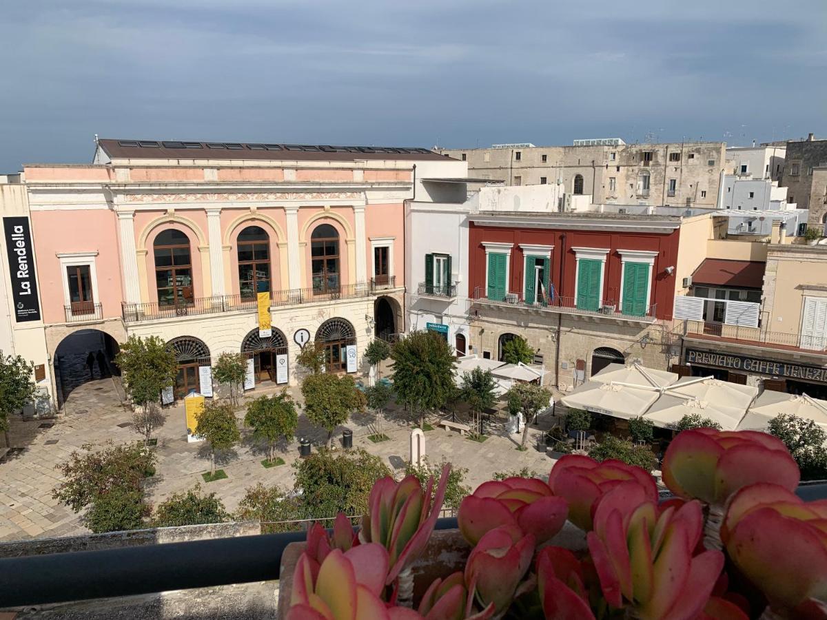 PALAZZO DEI GESUITI APPARTAMENTO con TERRAZZA PRIVATA Monopoli Esterno foto