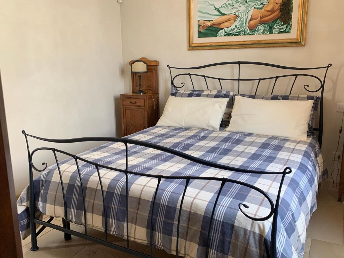 PALAZZO DEI GESUITI APPARTAMENTO con TERRAZZA PRIVATA Monopoli Esterno foto